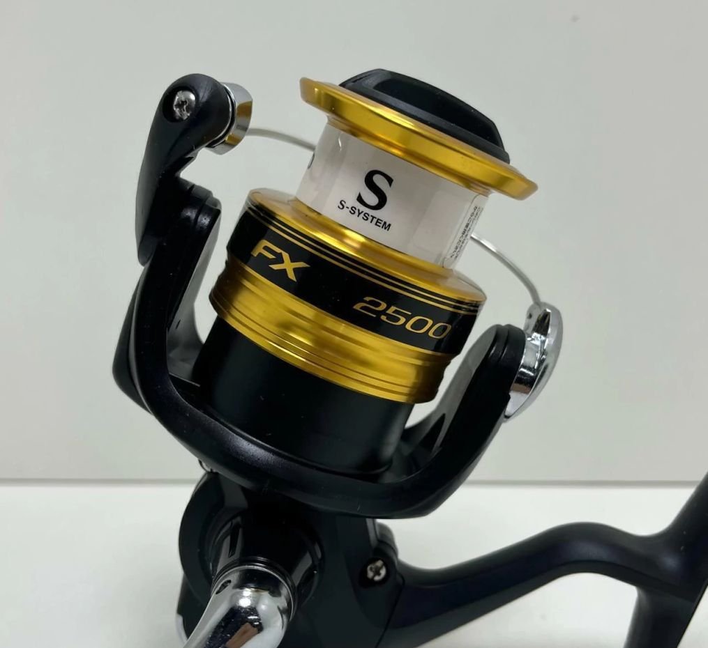 Reel Shimano FX 2500